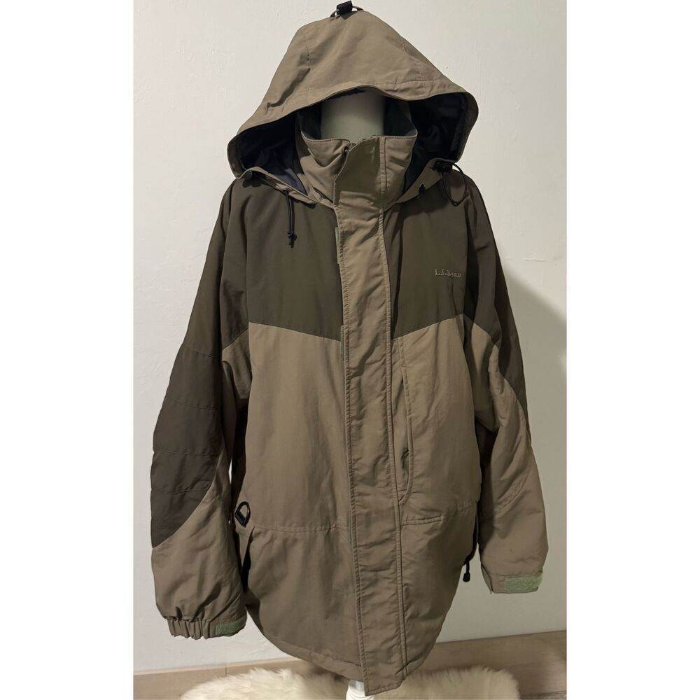 L.L Bean Insulated hooded winter coat jacket L